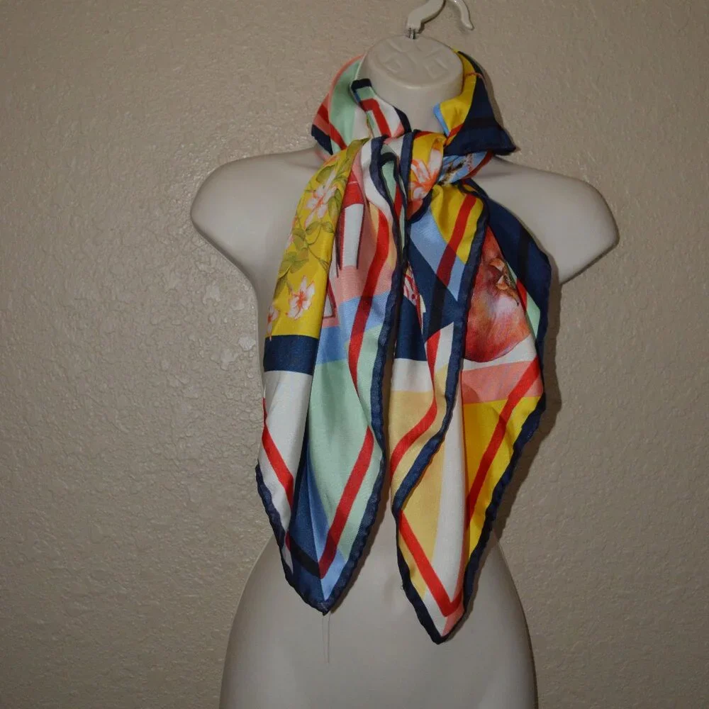 NWOT Carolina Herrera CH Square Silk Patchwork Scarf